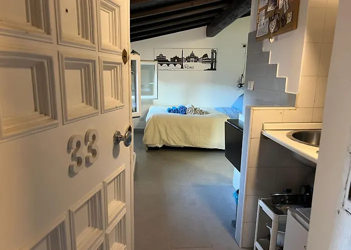 Monolocale Trastevere Locato Per Finalita Turistiche Apartament Rzym